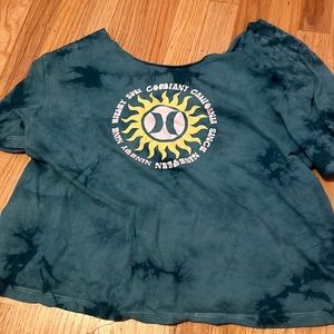 cut of shoulder hurly tshirt